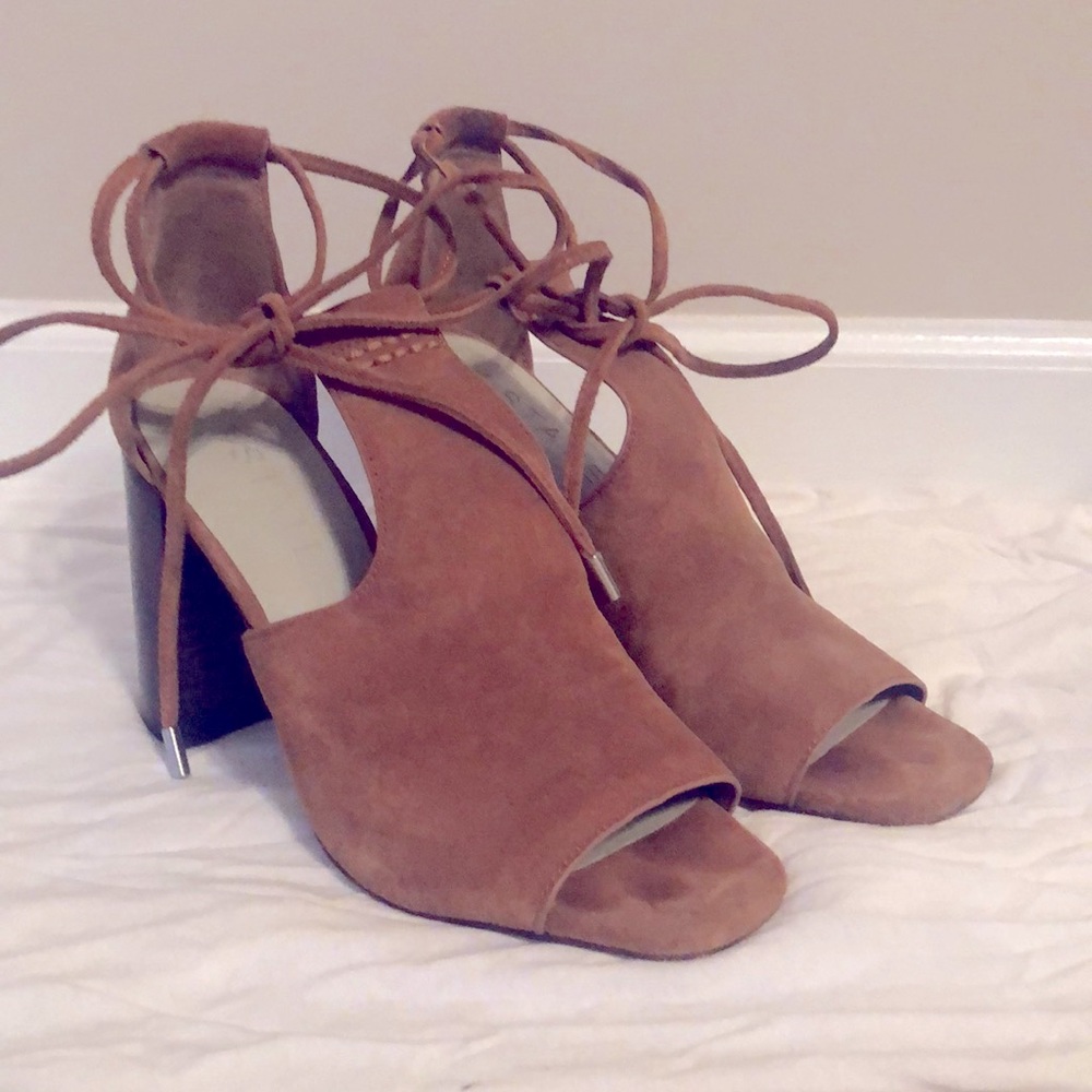 Open toed block heel sandals